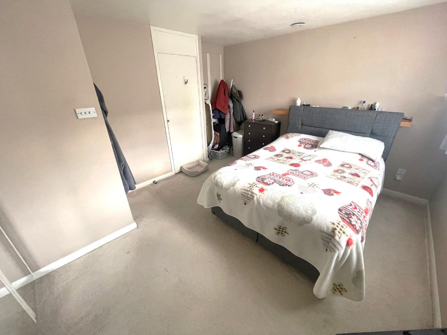 Rowlands Close, Mill Hill